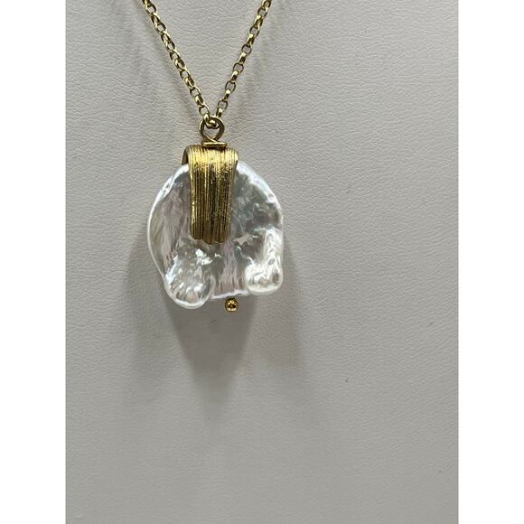 White Baroque Pearl 
Gold Vermeil 925 Silver Chain Artisan Statement Necklace - Picture 9 of 10